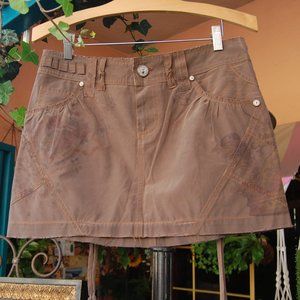 Butterfly dropout mini cargo skirt S